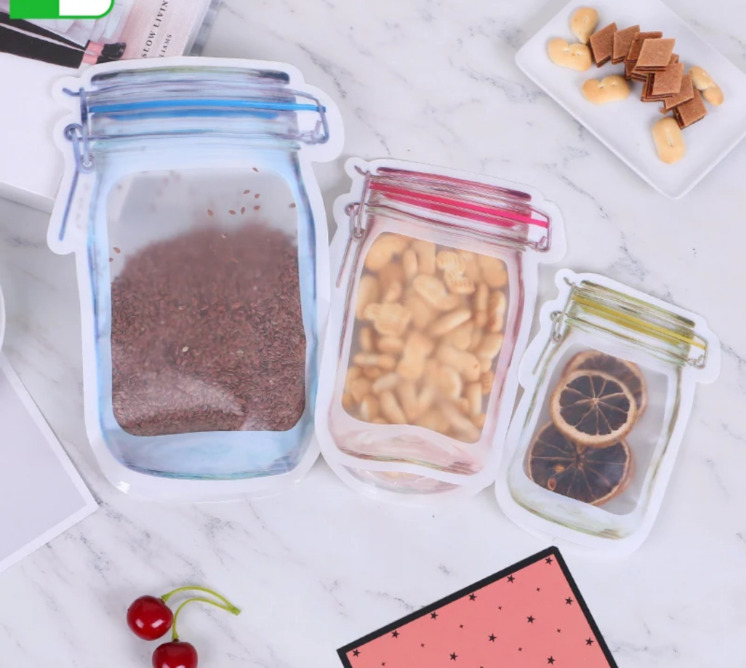 **900ML Speedy Chopper with 5 Sharp Blades - Manual Food Processor & Hand Cutter**