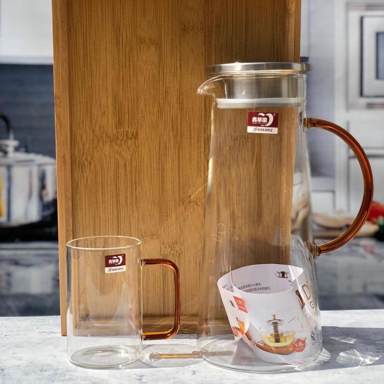 "Elegant 8-Piece Coffee Set: Includes 1 Jug, 6 Mugs & 1 Wooden Serving Tray"